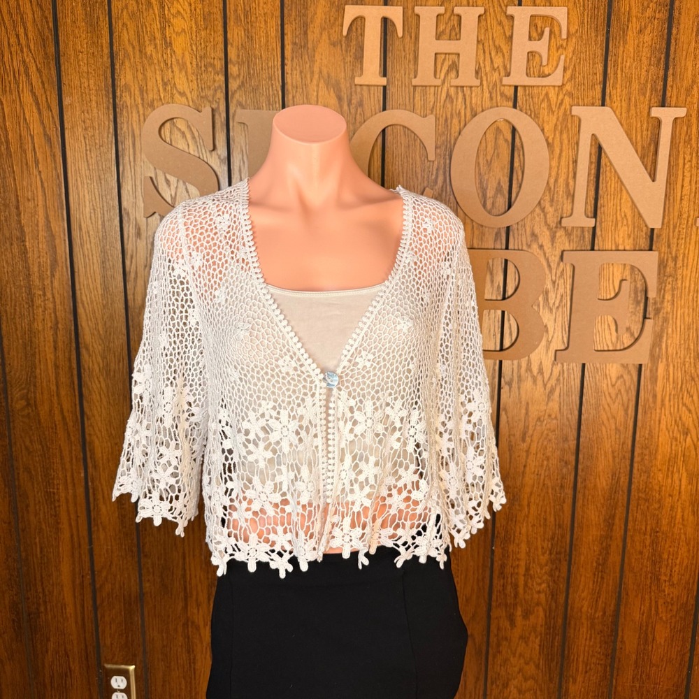 Rabbit Rabbit Rabbit Designs Crochet Lace Shrug Womens L Ivory Floral Bolero Top
